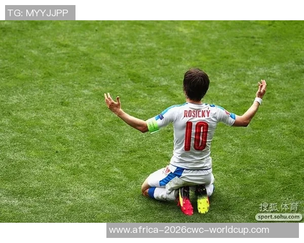 欧洲杯激情四溢足球盛宴点燃全场热情与梦想